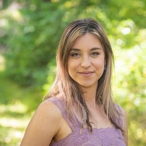 Meet your Posher, Hillary